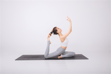 苏州瑜伽培训——瘦小腹的瑜伽体式