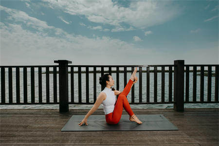 玛尼瑜伽教练培训老师——颜馨瑶