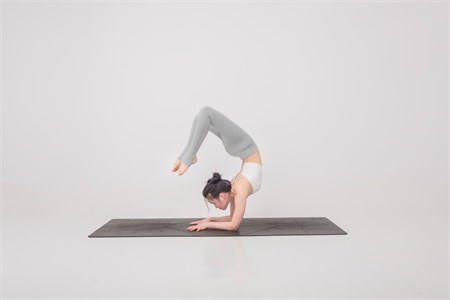 玛尼瑜伽教练培训老师——梁琳 玛尼瑜伽教练培训老师——梁琳