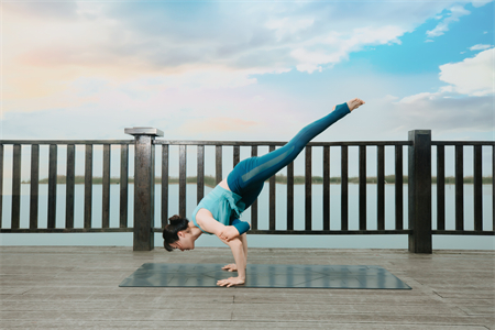 玛尼瑜伽教练培训老师——李睿 玛尼瑜伽教练培训老师——李睿