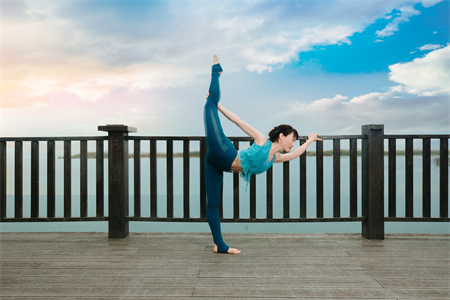 玛尼瑜伽教练培训老师——李睿 玛尼瑜伽教练培训老师——李睿