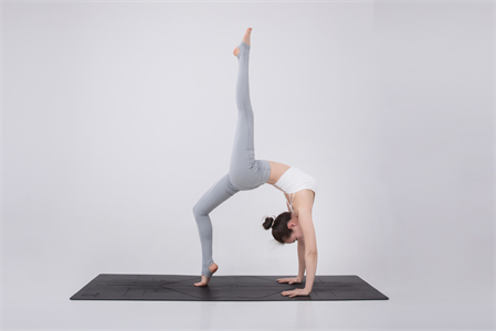 玛尼瑜伽教练培训老师——田丽